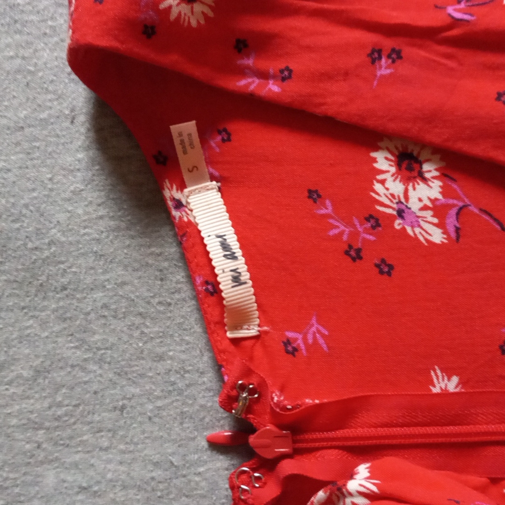 Dress - Picture 3 of 4